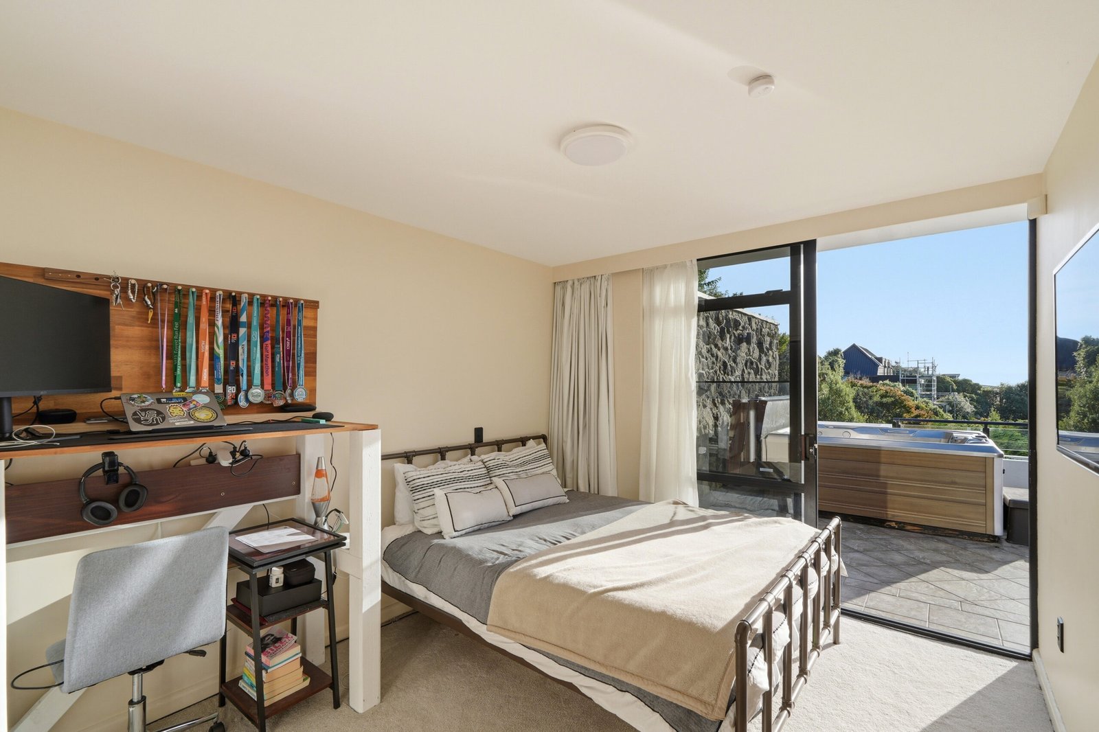 Luxury hillside home at Clifton, Christchurch, New Zealand